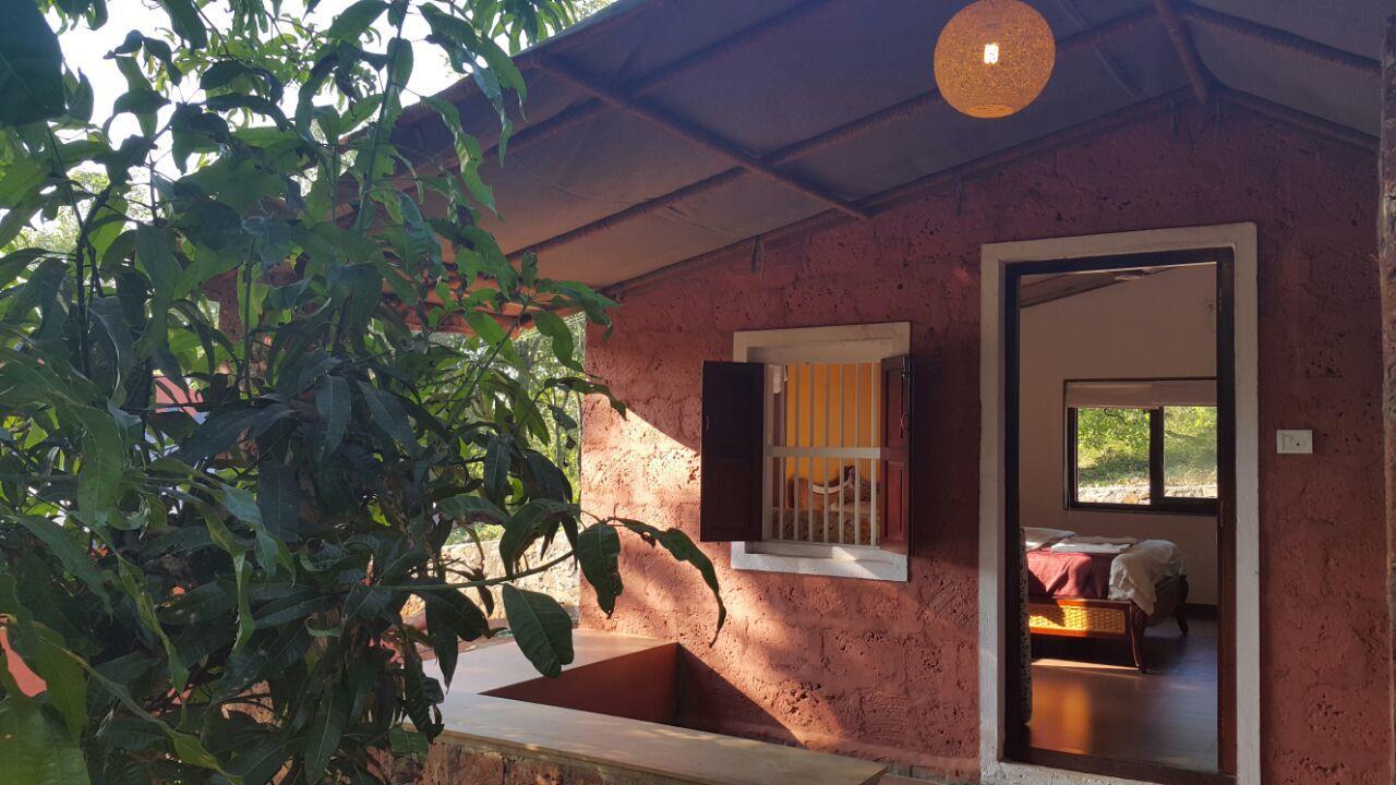 Cherilyn Monta Resort - Ratnagiri Vatul Extérieur photo