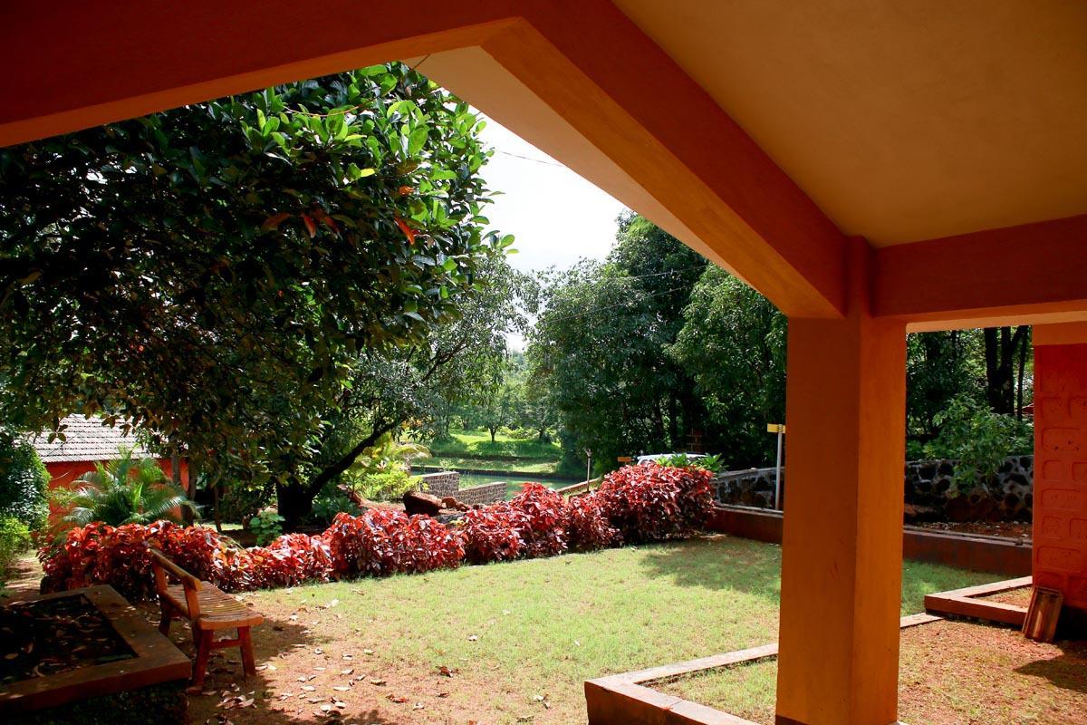 Cherilyn Monta Resort - Ratnagiri Vatul Extérieur photo