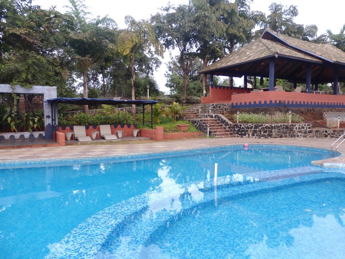 Cherilyn Monta Resort - Ratnagiri Vatul Extérieur photo